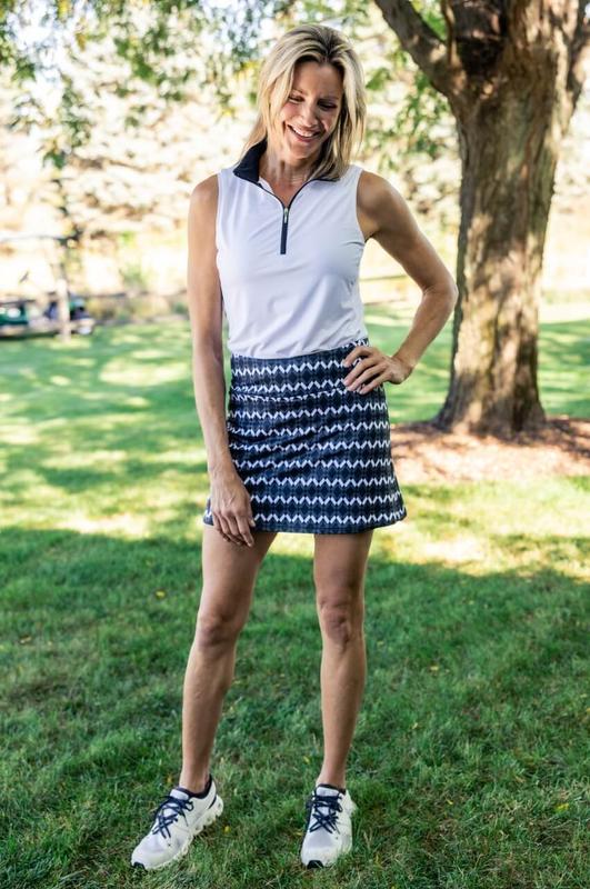 Golftini Standout Pull-On Skort - Black/White