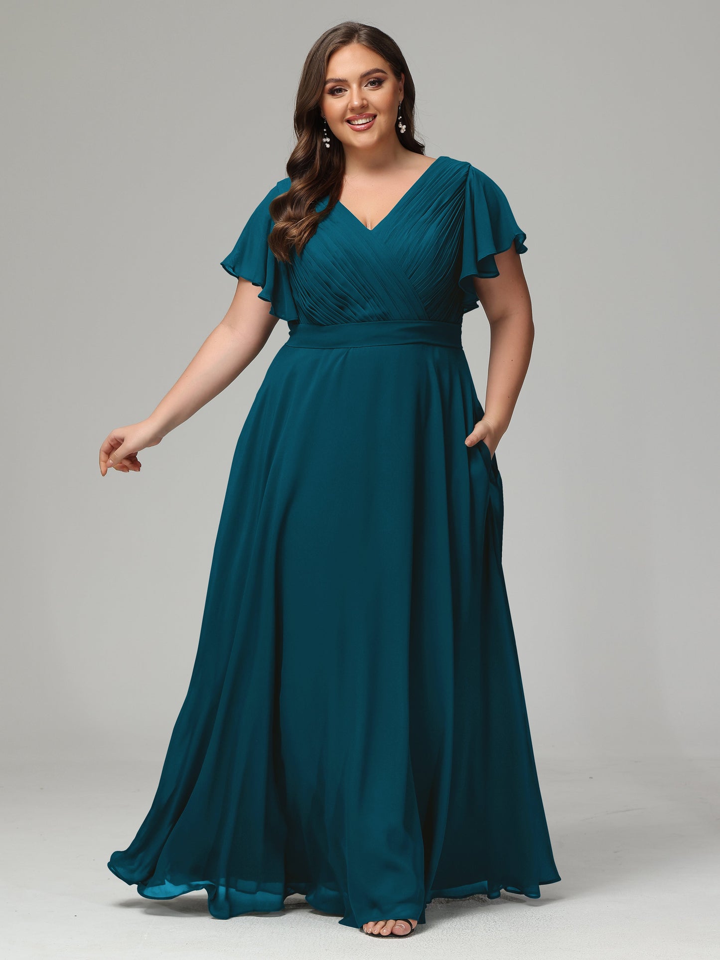 Elegant Plus Size Long Bridesmaid Dresses with Sleeves