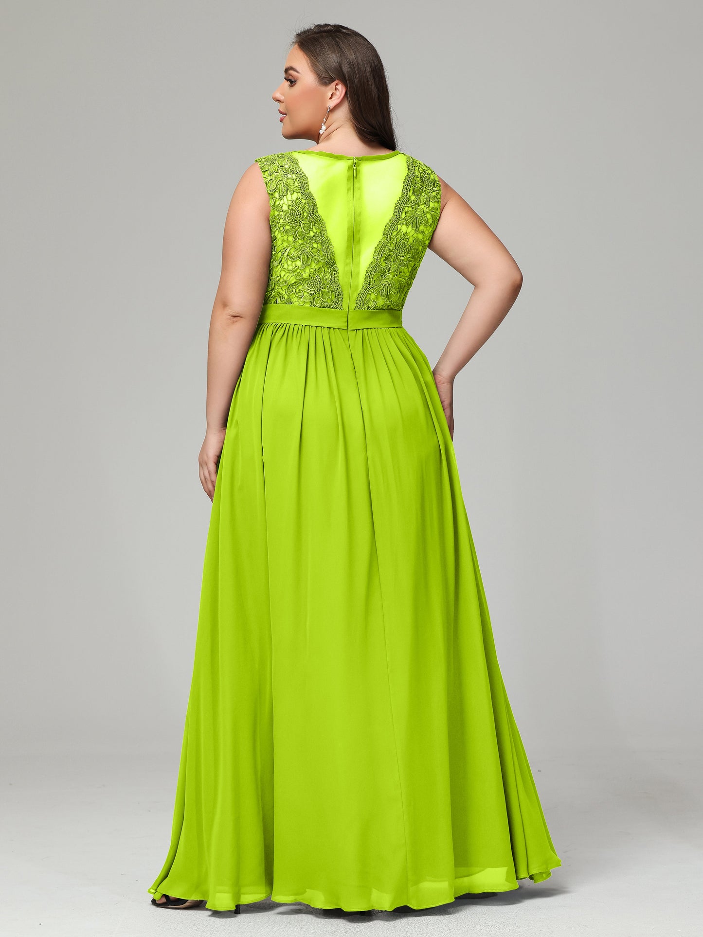 A-Line Bateau Plus Size Chiffon Bridesmaid Dresses