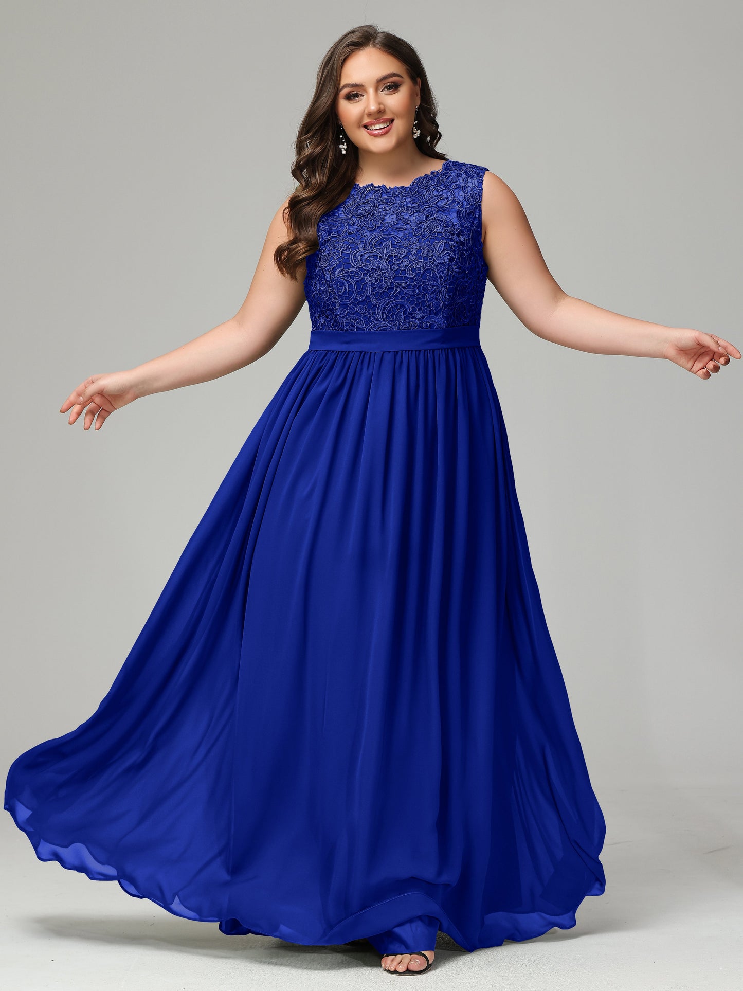 A-Line Bateau Plus Size Chiffon Bridesmaid Dresses