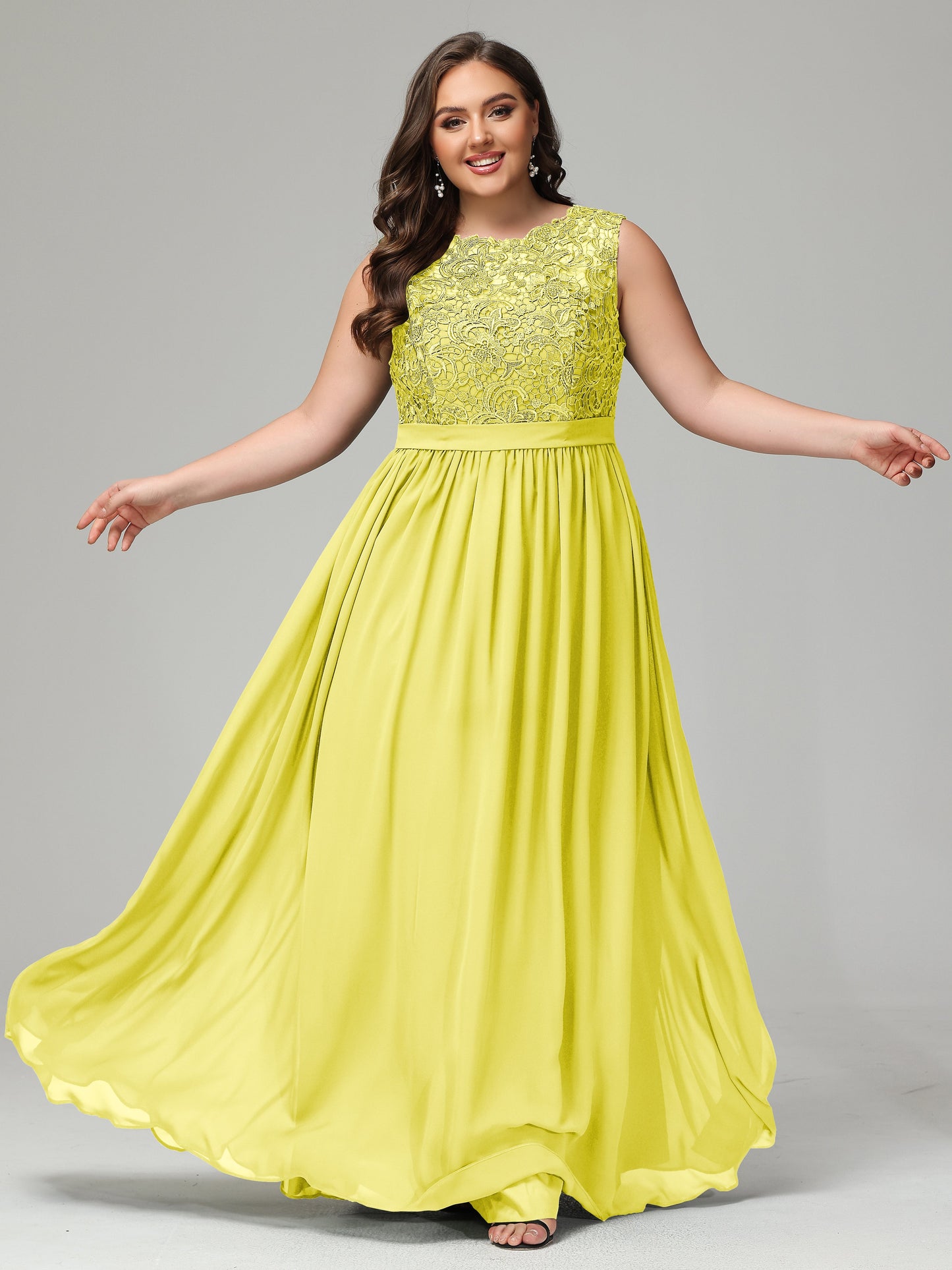A-Line Bateau Plus Size Chiffon Bridesmaid Dresses
