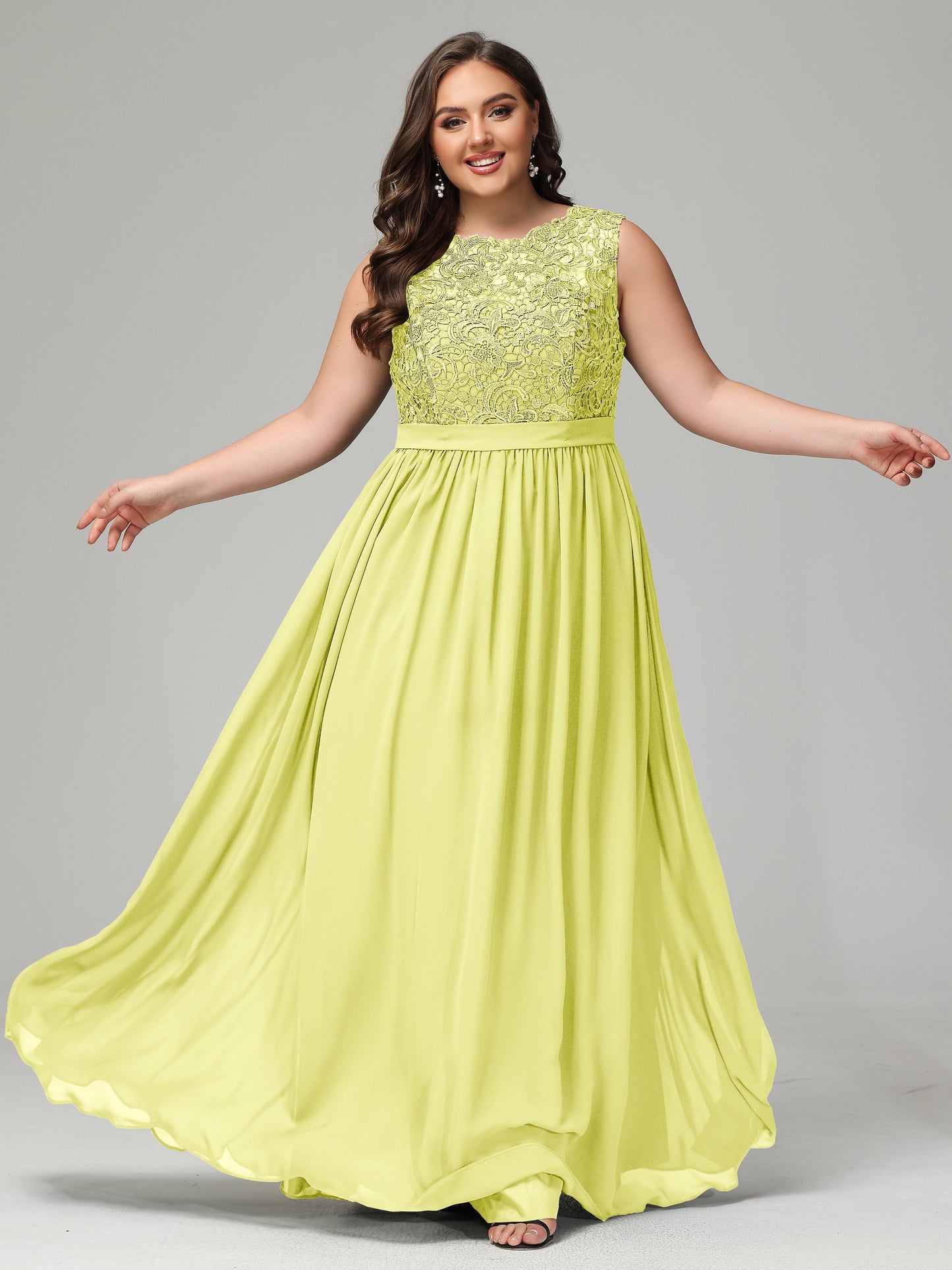 A-Line Bateau Plus Size Chiffon Bridesmaid Dresses