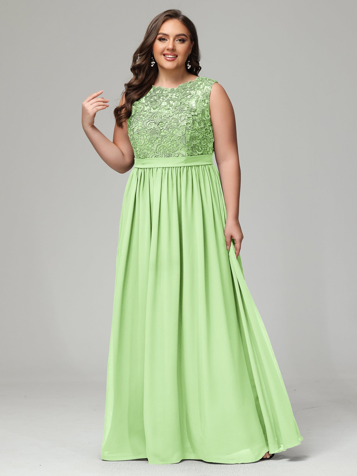 A-Line Bateau Plus Size Chiffon Bridesmaid Dresses