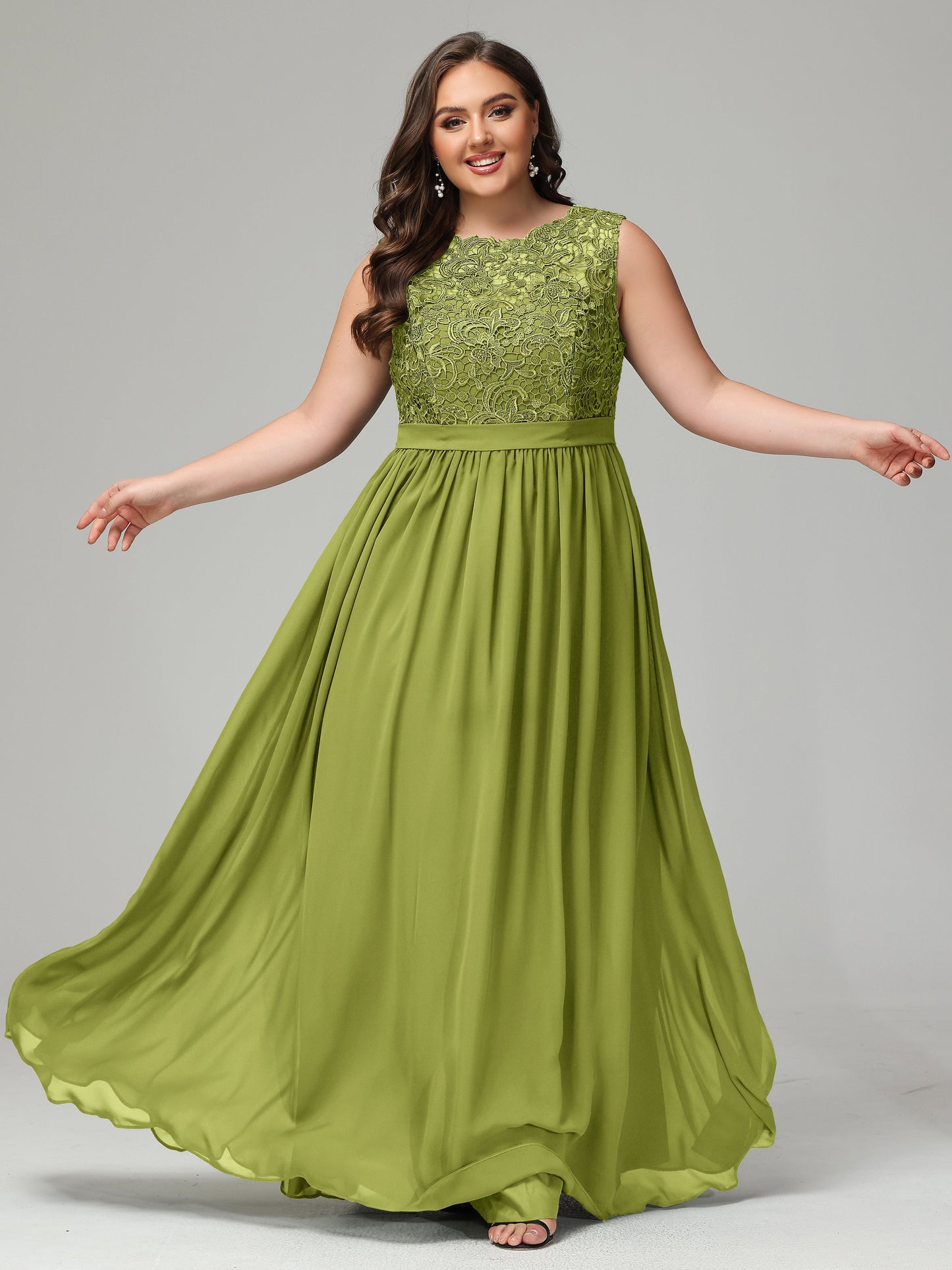 A-Line Bateau Plus Size Chiffon Bridesmaid Dresses