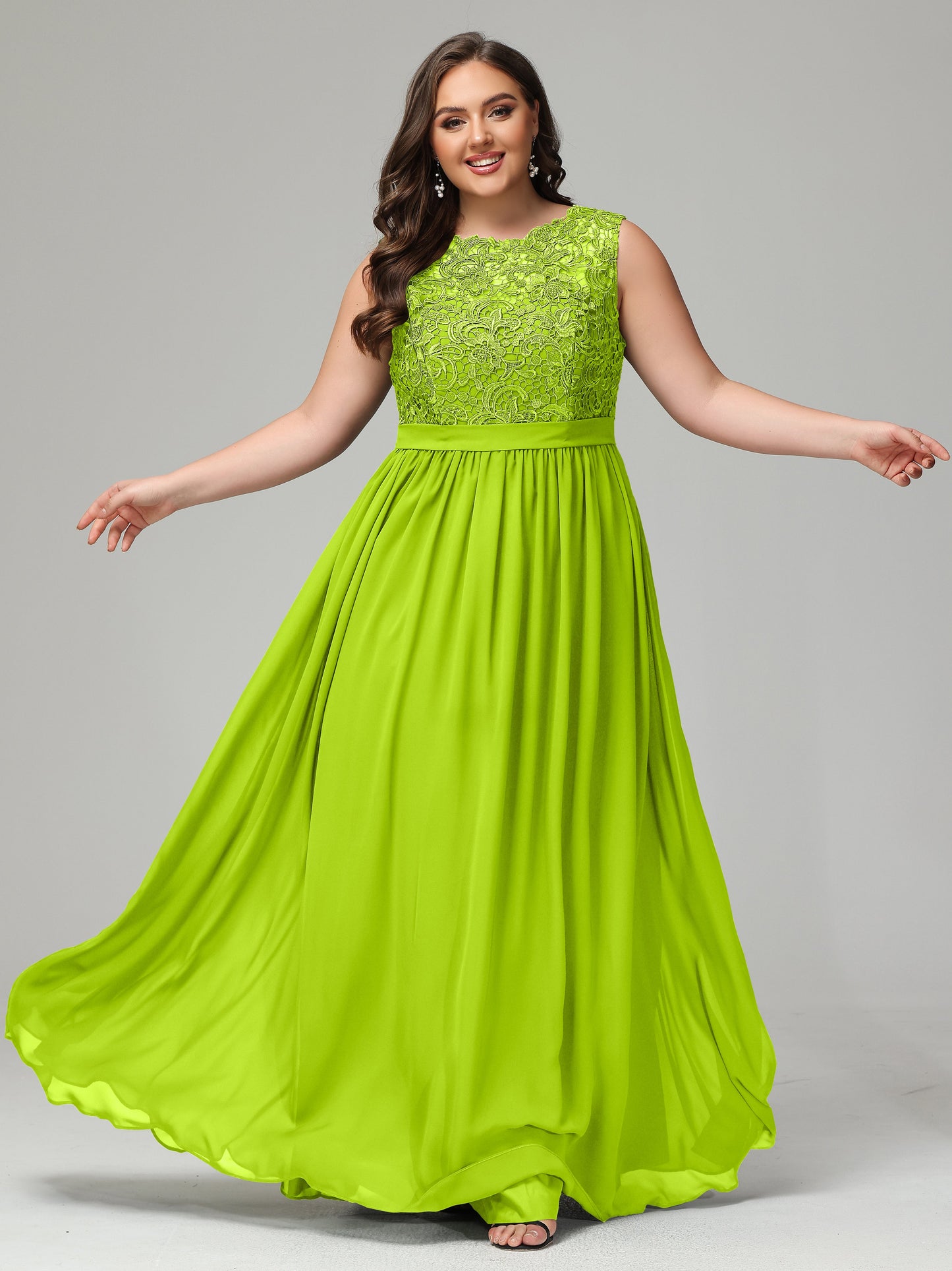A-Line Bateau Plus Size Chiffon Bridesmaid Dresses