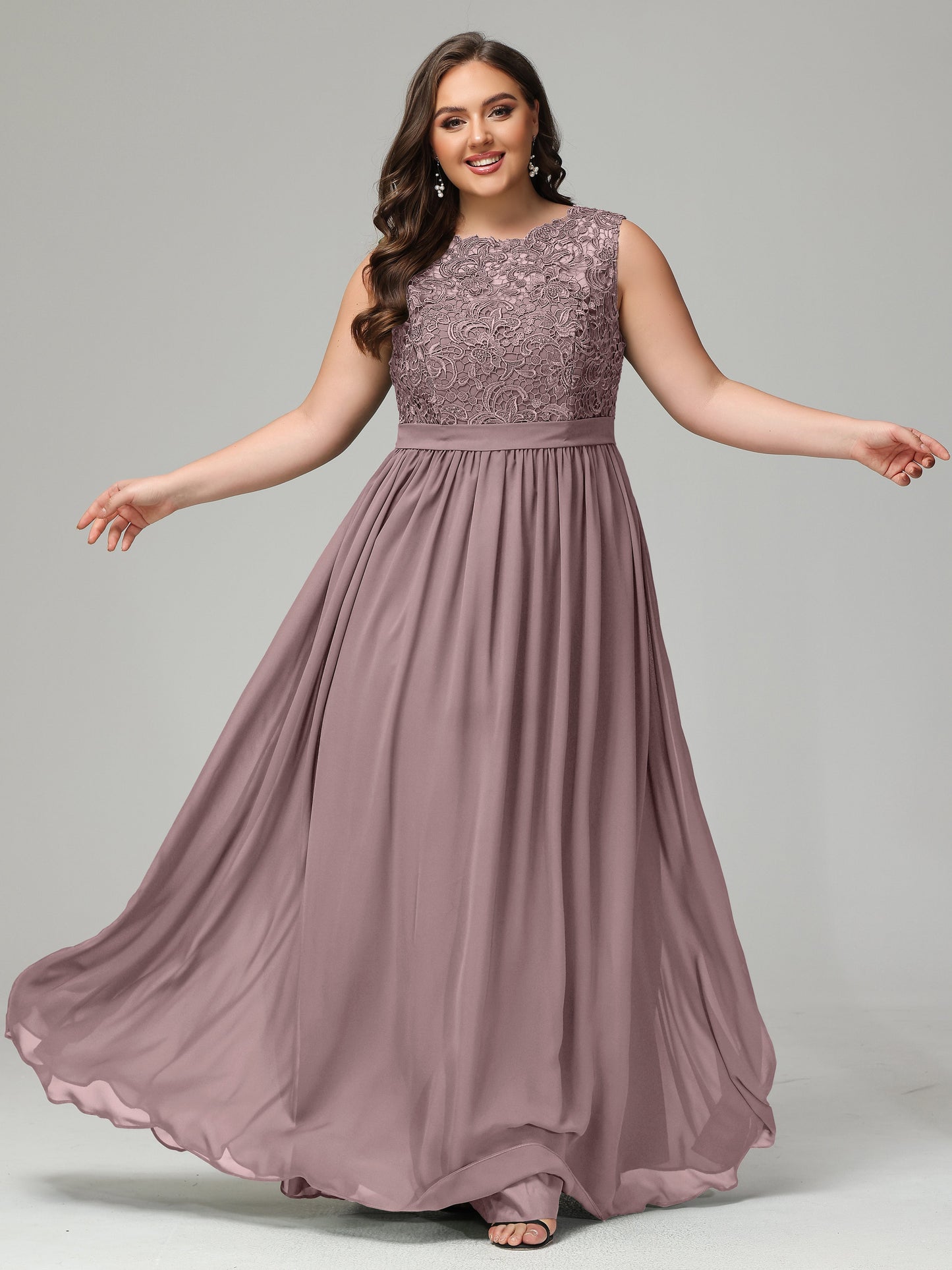 A-Line Bateau Plus Size Chiffon Bridesmaid Dresses