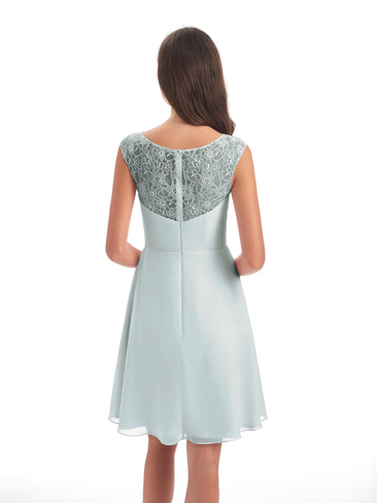 Zendaya Knee Length V-neck Chiffon Bridesmaid Dresses