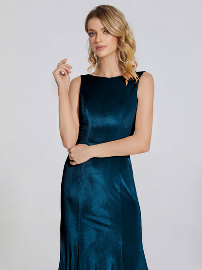 Rebecca Bateau Neck Velvet Trumpet Bridesmaid Dress