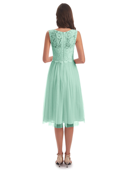 Luna Knee Length Scoop Lace Bridesmaid Dresses