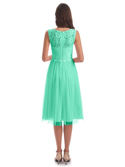 Luna Knee Length Scoop Lace Bridesmaid Dresses