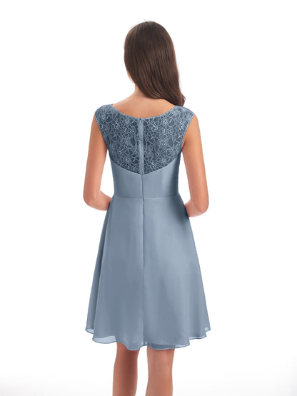 Zendaya Knee Length V-neck Chiffon Bridesmaid Dresses