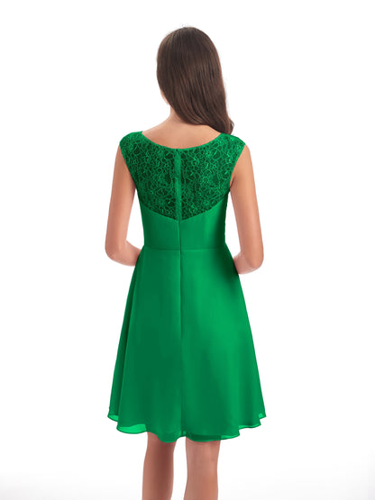 Zendaya Knee Length V-neck Chiffon Bridesmaid Dresses