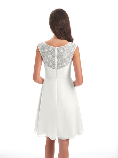 Zendaya Knee Length V-neck Chiffon Bridesmaid Dresses