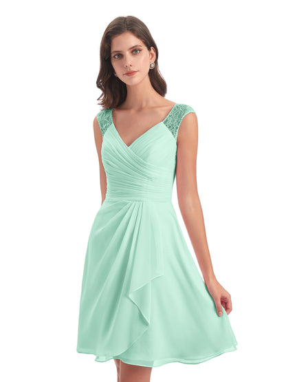Zendaya Knee Length V-neck Chiffon Bridesmaid Dresses
