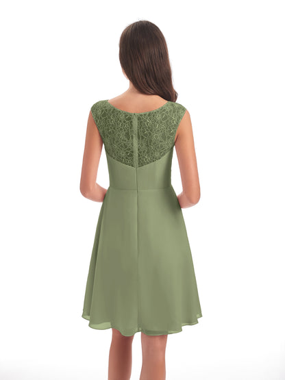 Zendaya Knee Length V-neck Chiffon Bridesmaid Dresses