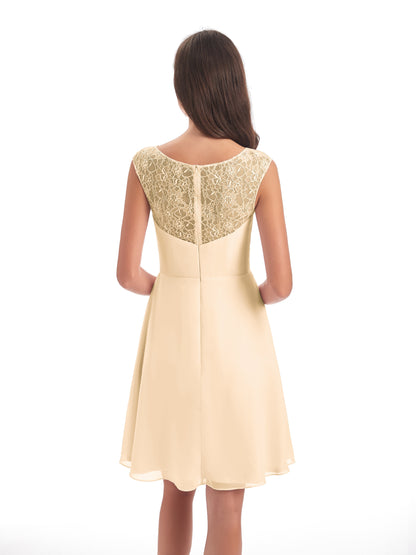 Zendaya Knee Length V-neck Chiffon Bridesmaid Dresses