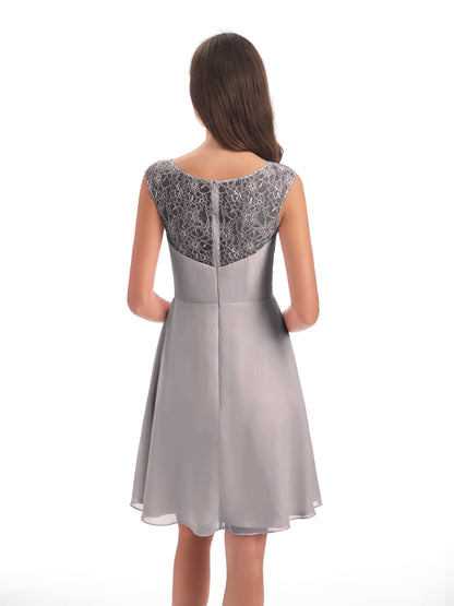 Zendaya Knee Length V-neck Chiffon Bridesmaid Dresses