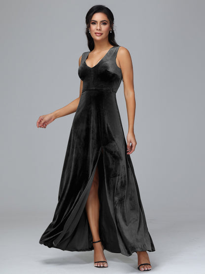 Straps V Neck Plus Size Bridesmaid Dress With Slit