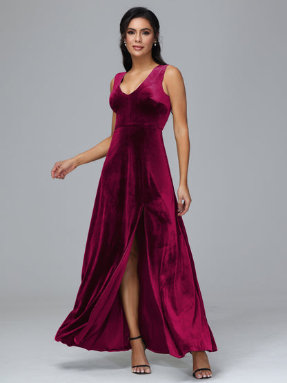 Straps V Neck Plus Size Bridesmaid Dress With Slit