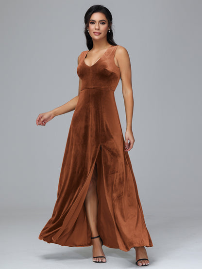 Straps V Neck Plus Size Bridesmaid Dress With Slit