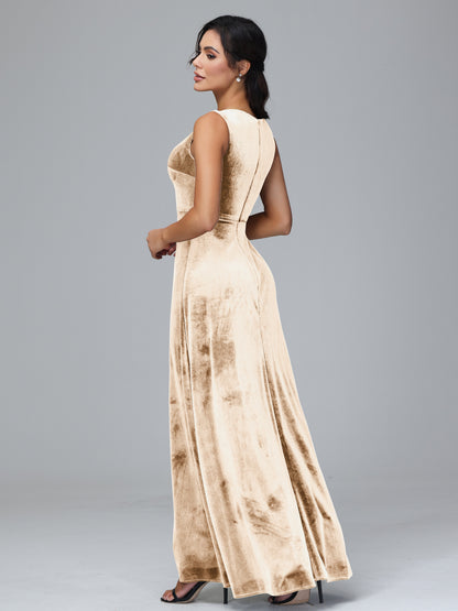 Straps V Neck Plus Size Bridesmaid Dress With Slit