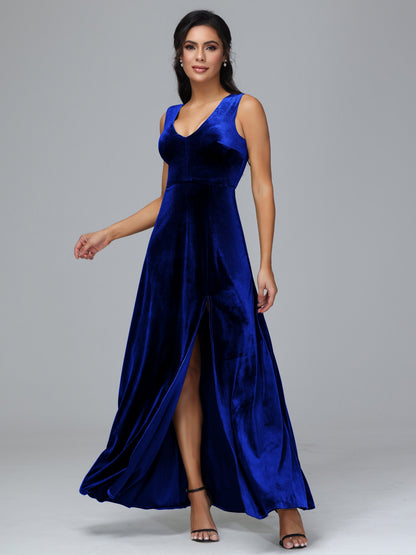 Straps V Neck Plus Size Bridesmaid Dress With Slit