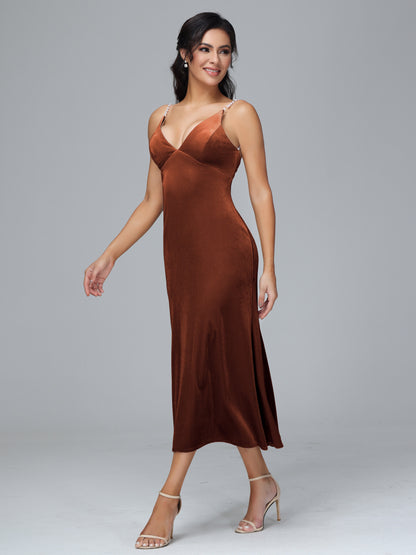 V Neck Spaghetti Straps Plus Size Velvet Bridesmaid Dress