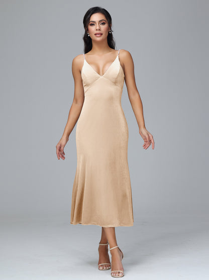 V Neck Spaghetti Straps Plus Size Velvet Bridesmaid Dress