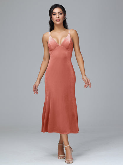 V Neck Spaghetti Straps Plus Size Velvet Bridesmaid Dress